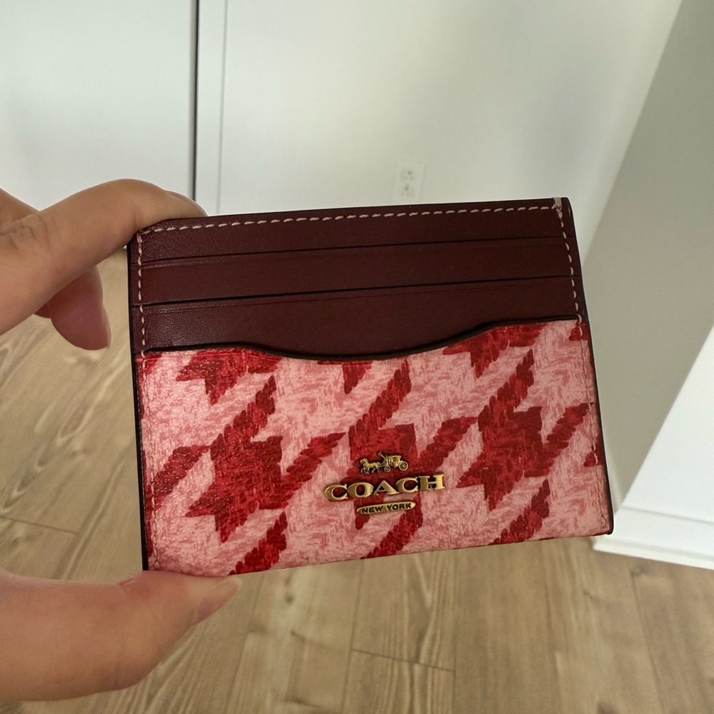 Coach Burgundy And Red Houndstooth Card Holder